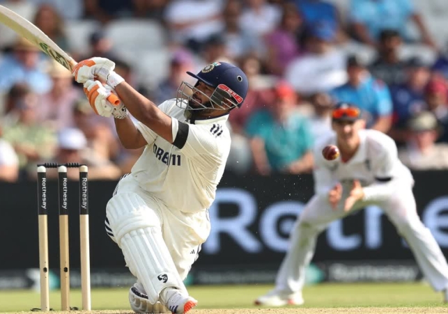 Rishabh Pant Breaks Ms Dhoni Record