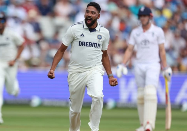 Siraj Takes 2 Wickets In 2 Ball