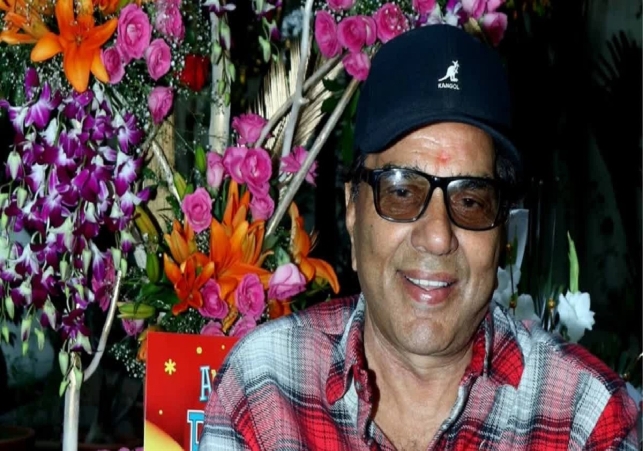 Veteran Actor Dharmendra Passes Away