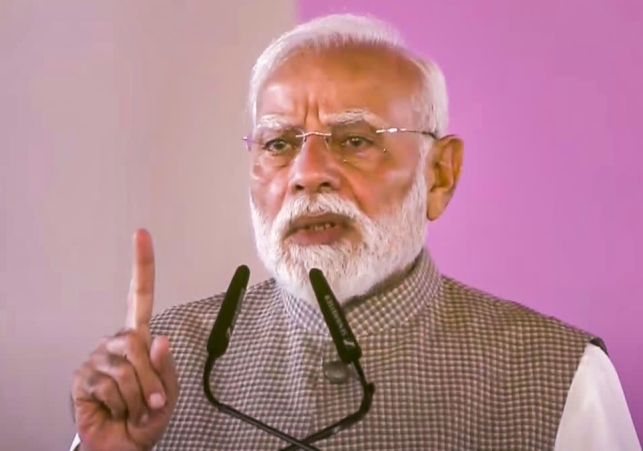 Pm Modi Surat Bullet Train Station