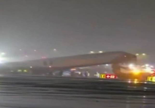 Air Canada Express Plane Collides