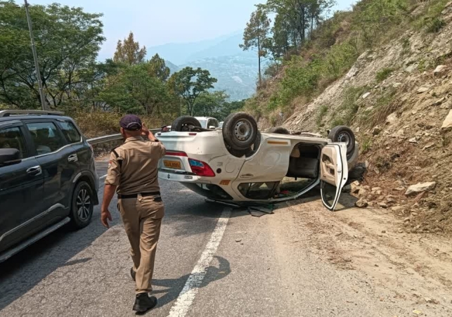 Car Overturn Badrinath Highway