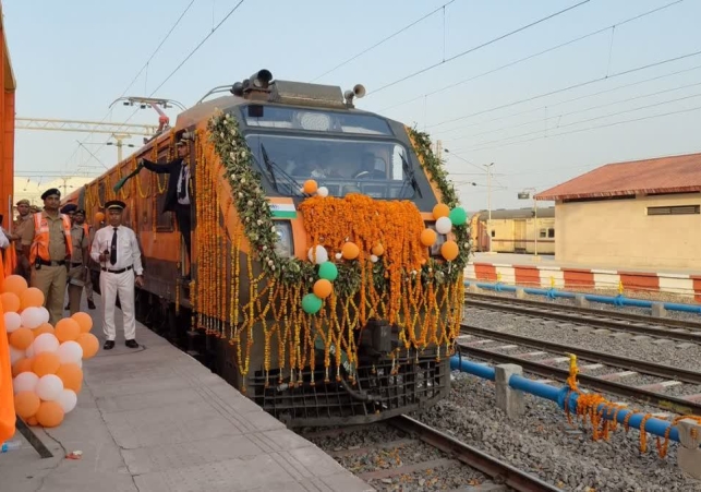 Amrit Bharat Express Ayodhya Mumbai