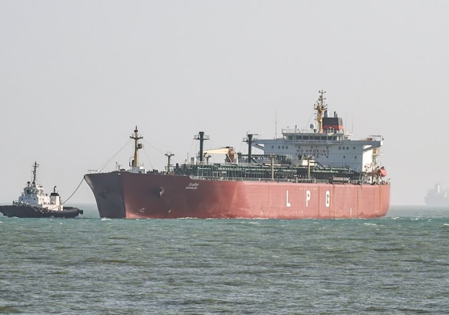 India LPG Tanker Crosses Hormuz