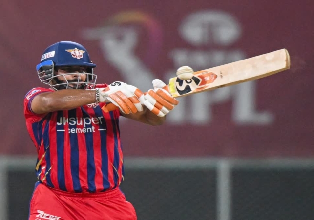 Rishabh Pant Step down as LSG Captain