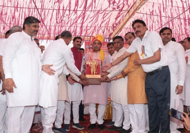 BJP is taking the Messages of Saints