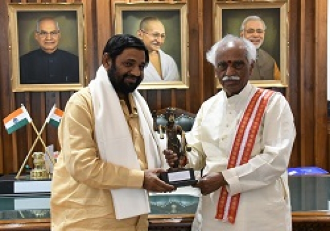 हरियाणा में प्रधानमंत्री आवास योजना के तहत वर्तमान सरकार द्वारा 574 करोड़ रूपये की राशि प्रदान की जा चुकी है: बंडारू दत्तात्रेय