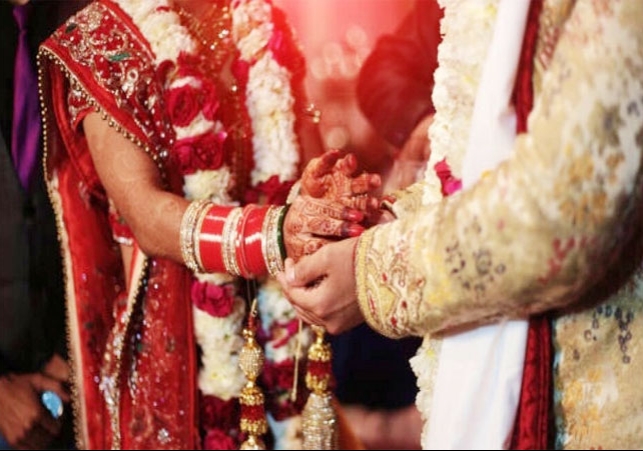 1900 Boys Applied For Marriage With 11 Girls In Rajasthan