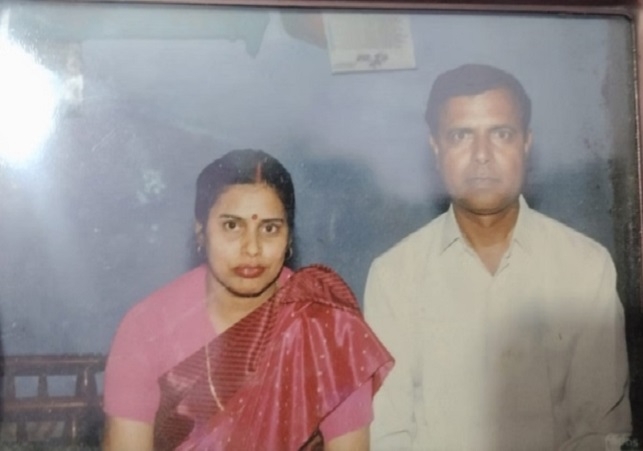 अटूट प्रेम की मिसाल: शहजादपुर में पति की मौत के 10 मिनट बाद पत्नी ने भी तोड़ा दम, एक साथ उठेगी अर्थी