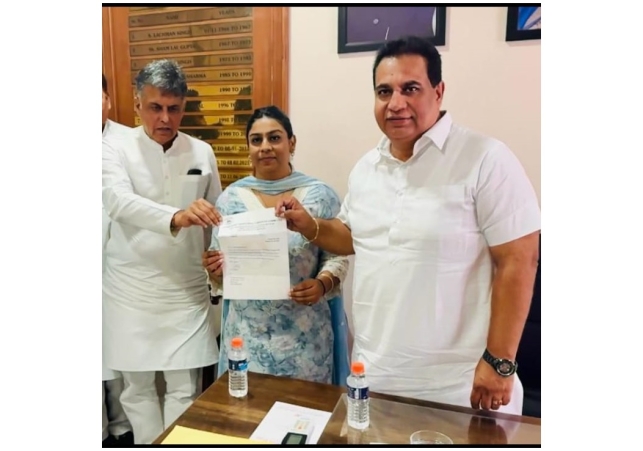 Dr. Keshmdeep Kaur appointed Chairman of Doctor Cell of Chandigarh