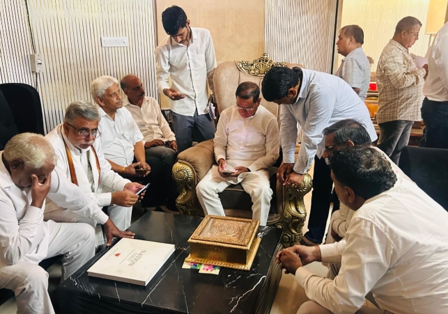 Minister Rajesh Nagar heard public grievances at an open forum