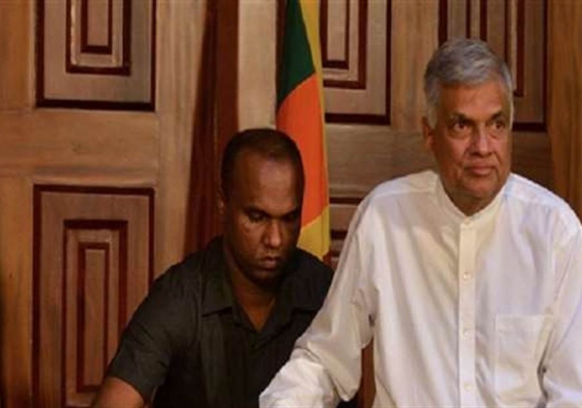 श्रीलंकाई पीएम विक्रमसिंघे को वित्त मंत्रालय का भी जिम्मा