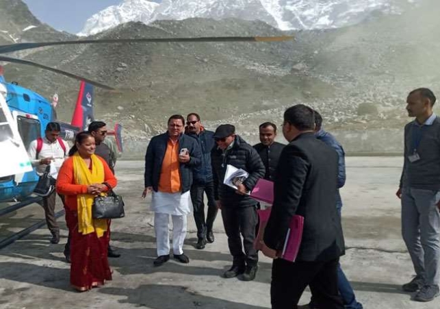 मुख्यमंत्री पुष्कर सिंह धामी पहुंचे केदारनाथ धाम