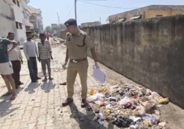 8-month-old foetus found in garbage