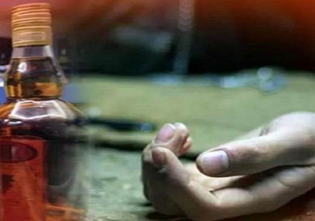 सीतापुर में शराब पीने से युवक की मौत