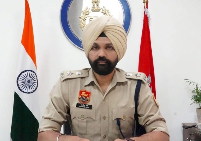 IPS Officer Amrinder Singh Assumes Charge as Panchkula DCP