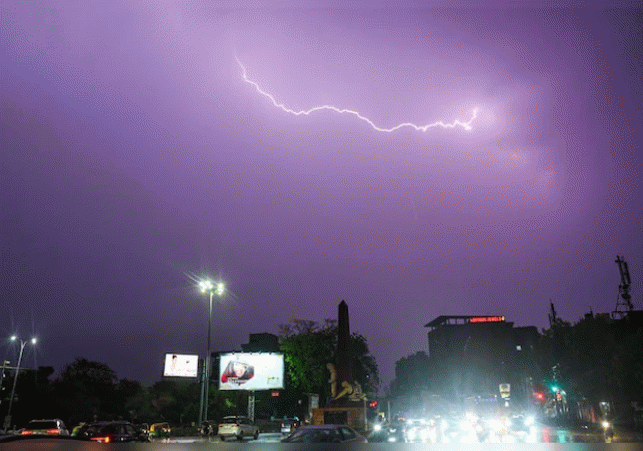 Spells of storms and rain continue in Rajasthan today