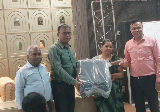 भारतीय जीवन बीमा निगम में बीमा सखी  बनने का सुनहरी मौका