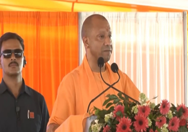Chief Minister Yogi Emphasizes Women Leadership