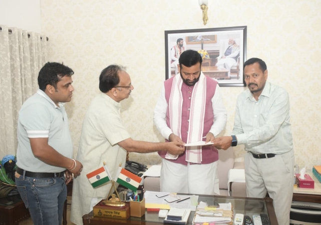 Chief Minister assured solution on HSVP's new Policy