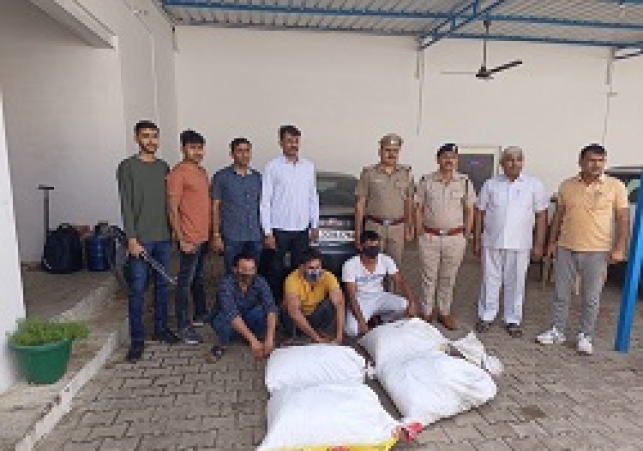 हरियाणा पुलिस की बड़ी कामयाबी होंडा सिटी कार में गांजा पत्ती ले जाने वाले तस्करों को उड़ीसा से पकड़ा