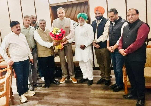NYCS delegation met senior BJP leader Sanjay Tandon