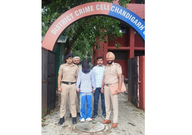 District Crime Cell Police Arrested the Accused