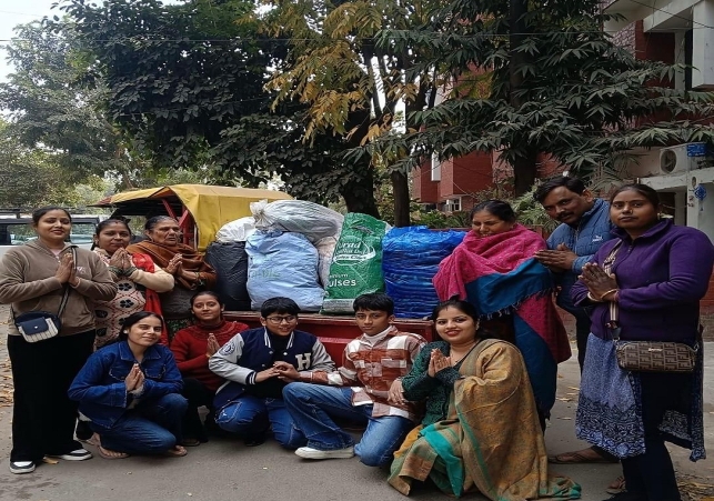 श्री हरि सिमरन सेवा समिति चंडीगढ़ द्वारा कपड़े और कम्बल का वितरण किया गया