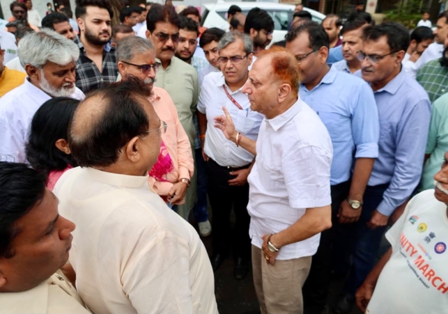 Mayor Pravesh Wahi inspects Keshavpuram Zone