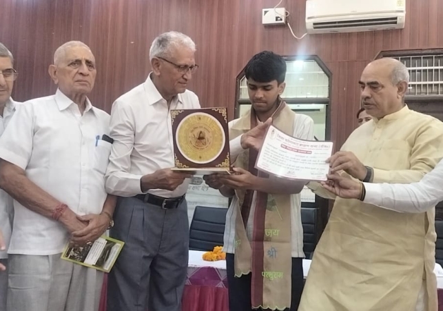 Educating society is the duty of a Brahmin