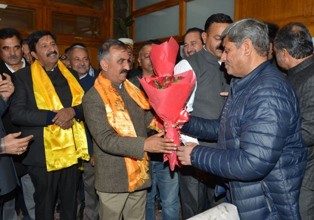 Himachal CM Welcome