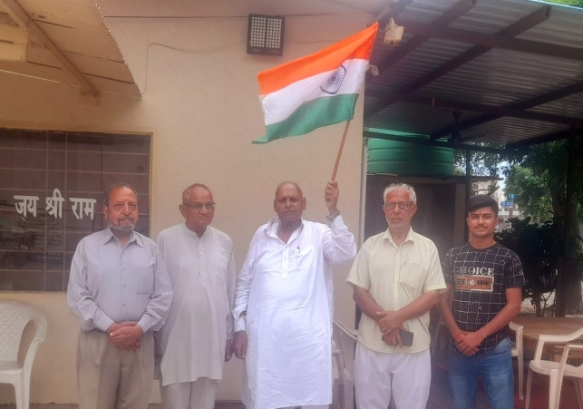 Flag Hoisting: सनातन धर्म मंदिर सभा सेक्टर 79 मोहाली मंदिर के प्रांगण में ध्वजारोहण 