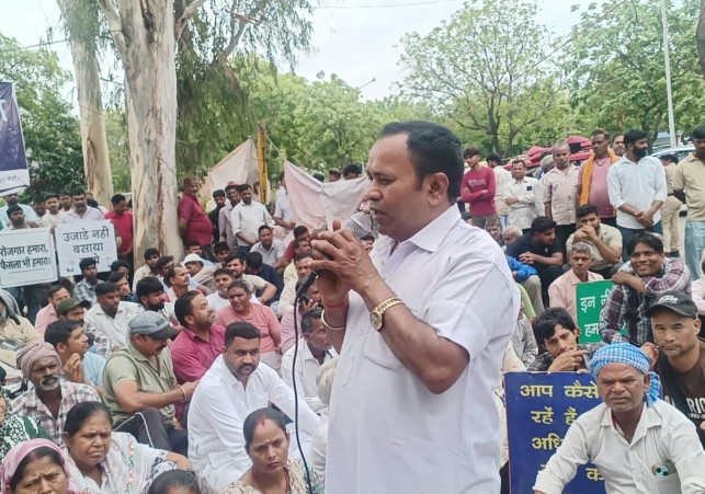 Chandigarh street vendors raise seven key demands