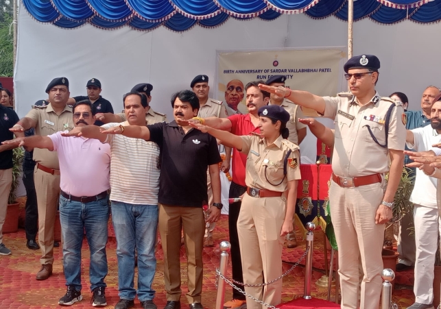 सरदार वल्लभभाई पटेल की जयंती के उपलक्ष्य में यूटी पुलिस द्वारा'रन फॉर यूनिटी' कार्यक्रम का आयोजन