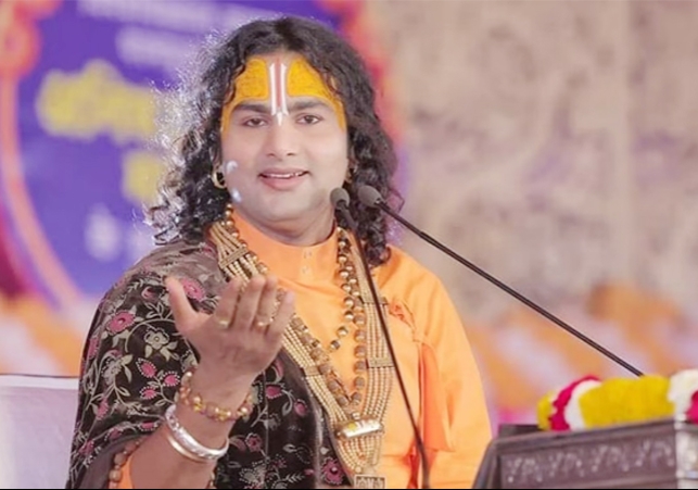Aniruddhacharya Maharaj Bold Statement On PM Modi Over Cow Slaughter