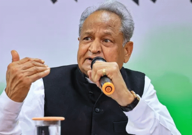 Ashok Gehlot makes a major allegation