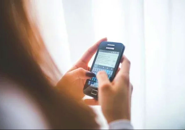 16 साल से कम उम्र वालों के लिए सोशल मीडिया बैन; इस देश ने पूरी तरह प्रतिबंध लागू किया, अनियंत्रित कंटेंट से बचाने के लिए बड़ा कदम