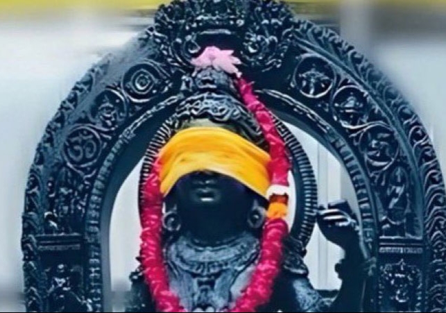 Ayodhya Ramlala Murti First Photo Darshan Before Pran-Pratishtha