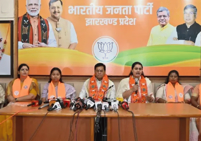 Political Clash Over Nari Shakti Vandan Adhiniyam