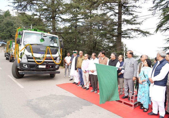 CM-Sukhwinder-Singh-Flag