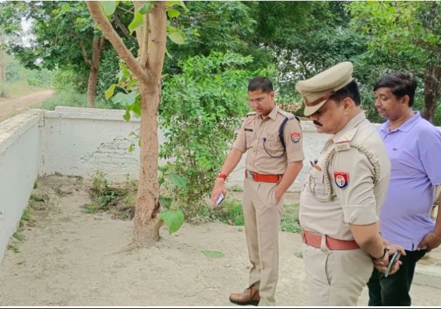 Bodies of 2 youths found in a Government School