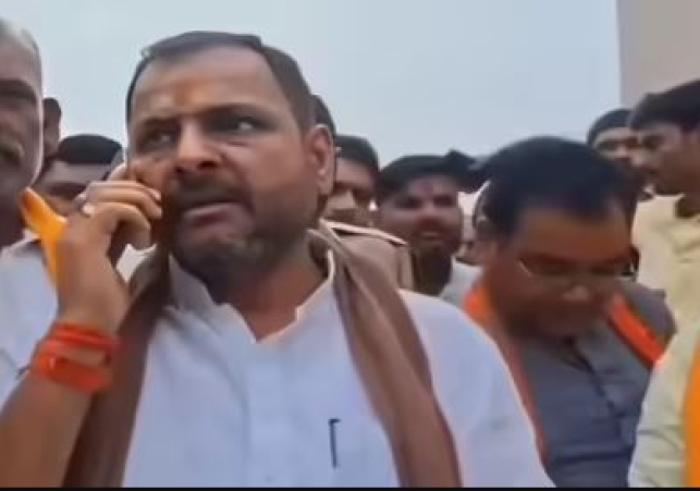 Banda BJP MLA Prakash Dwivedi To Baberu SDM