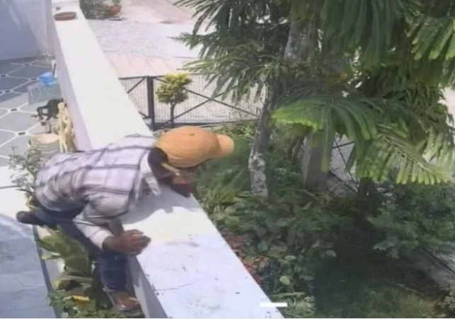 Theft in Meerut house seen from Germany