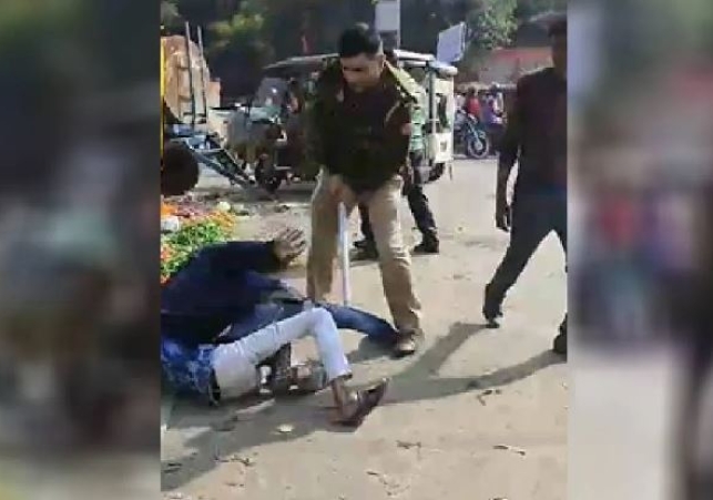 Kanpur Inspector Viral Video