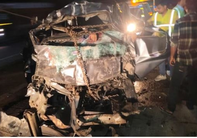 Horrific road accident on Yamuna Expressway