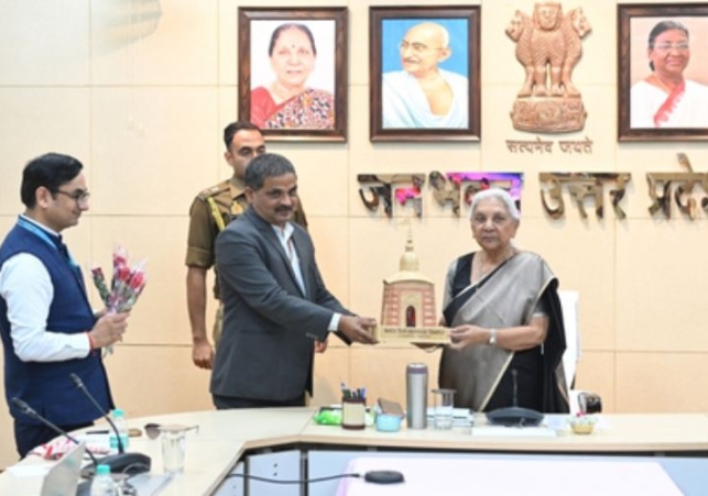 Woman Recognizes her Power, she becomes 'Narayani'