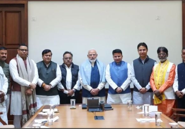 PM Modi Meets BJP MPs from West Bengal