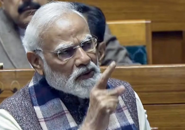 'जिन्ना के सामने झुके नेहरू, कांग्रेस ने वंदे मातरम के किए टुकड़े-टुकड़े', पीएम मोदी का बड़ा हमला