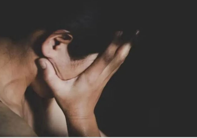 Teenage Girl Gang-Raped in a moving Car