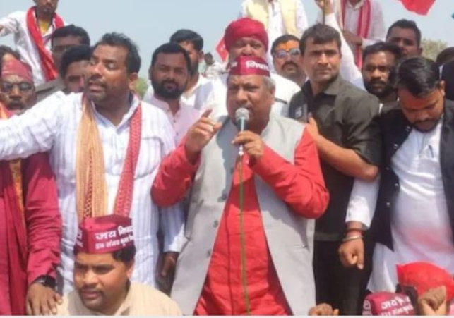 Sanjay Nishad Protest